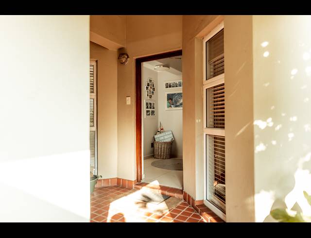 4 BEDROOM APARTMENT FOR SALE IN TUZI-GAZI